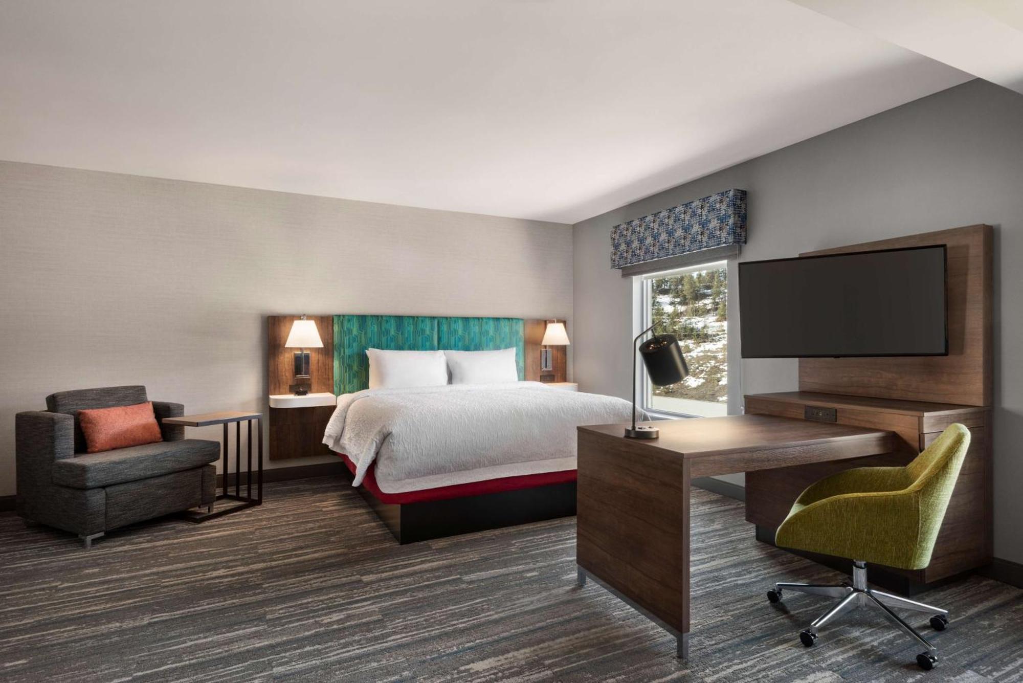 Hampton Inn & Suites Kelowna, British Columbia, Canada Exterior foto